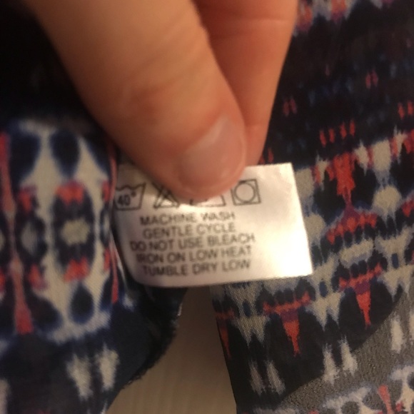 Violet + Claire Blouse - Small - Picture 5 of 5